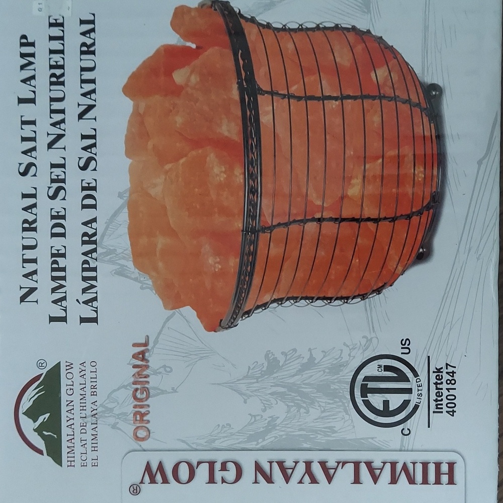 Natural salt lamp Himalayan glow
